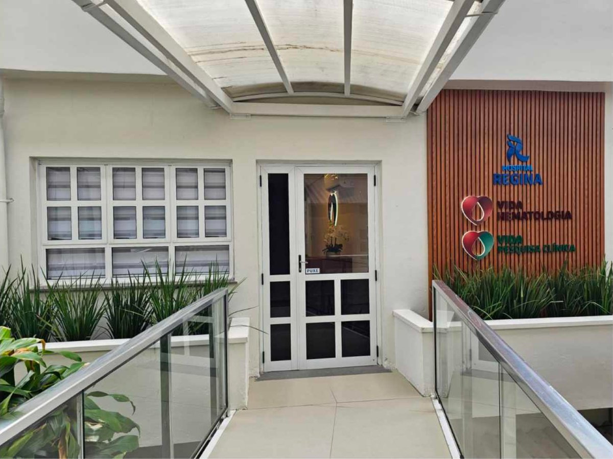 Entrada do consultório Vida Hematologia no Hospital Regina